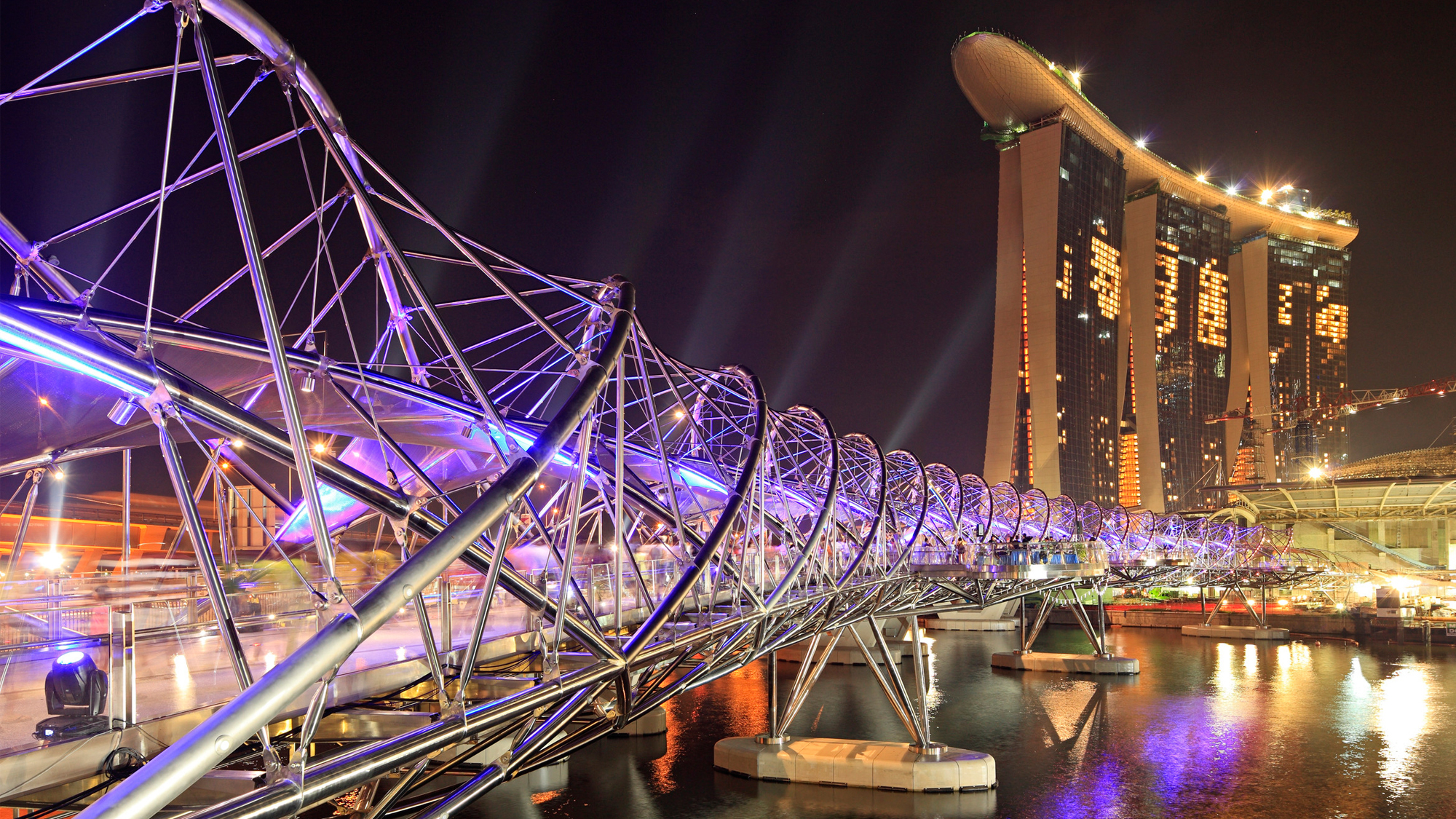 Helix bridge at night CaSE civil and structural engineering project