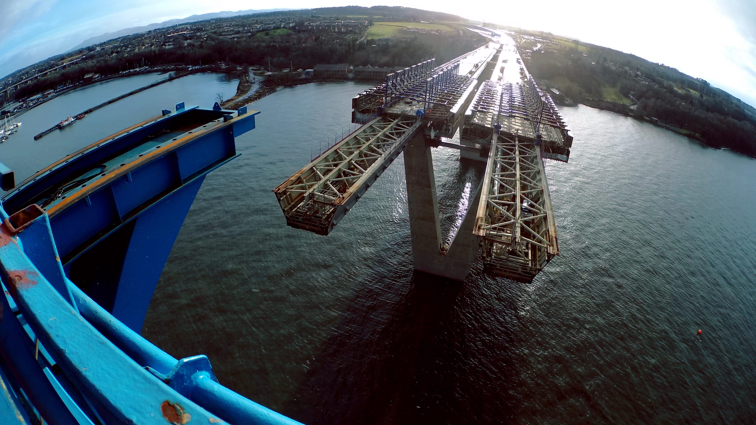 Bridges Construction case civil and structural engineering project queensferry crossing