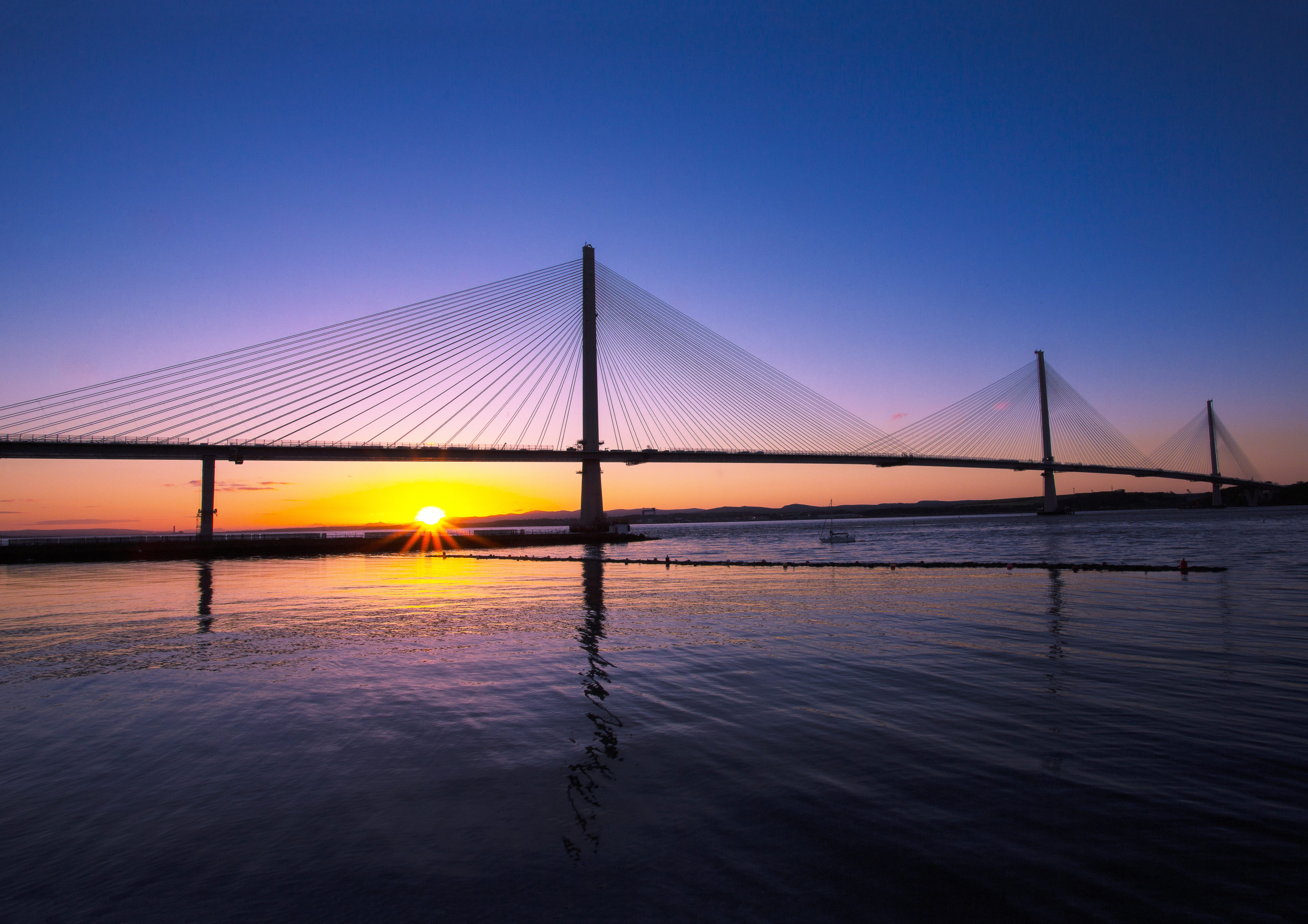 Queens Ferry during sunset case civil and structural engineering project queensferry crossing