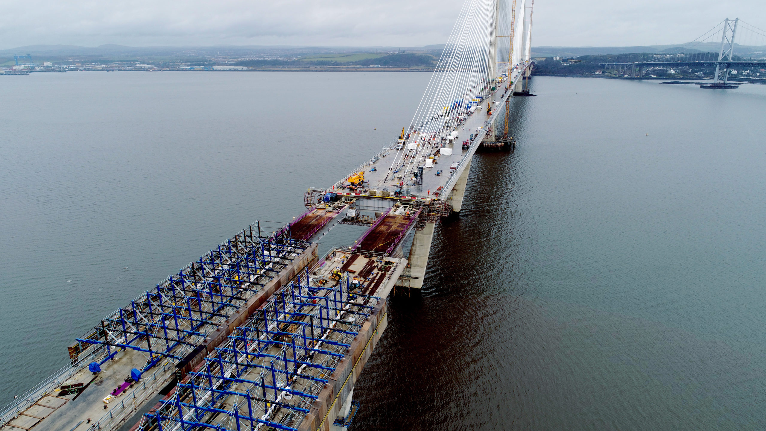 Bridges Construction case civil and structural engineering project queensferry crossing