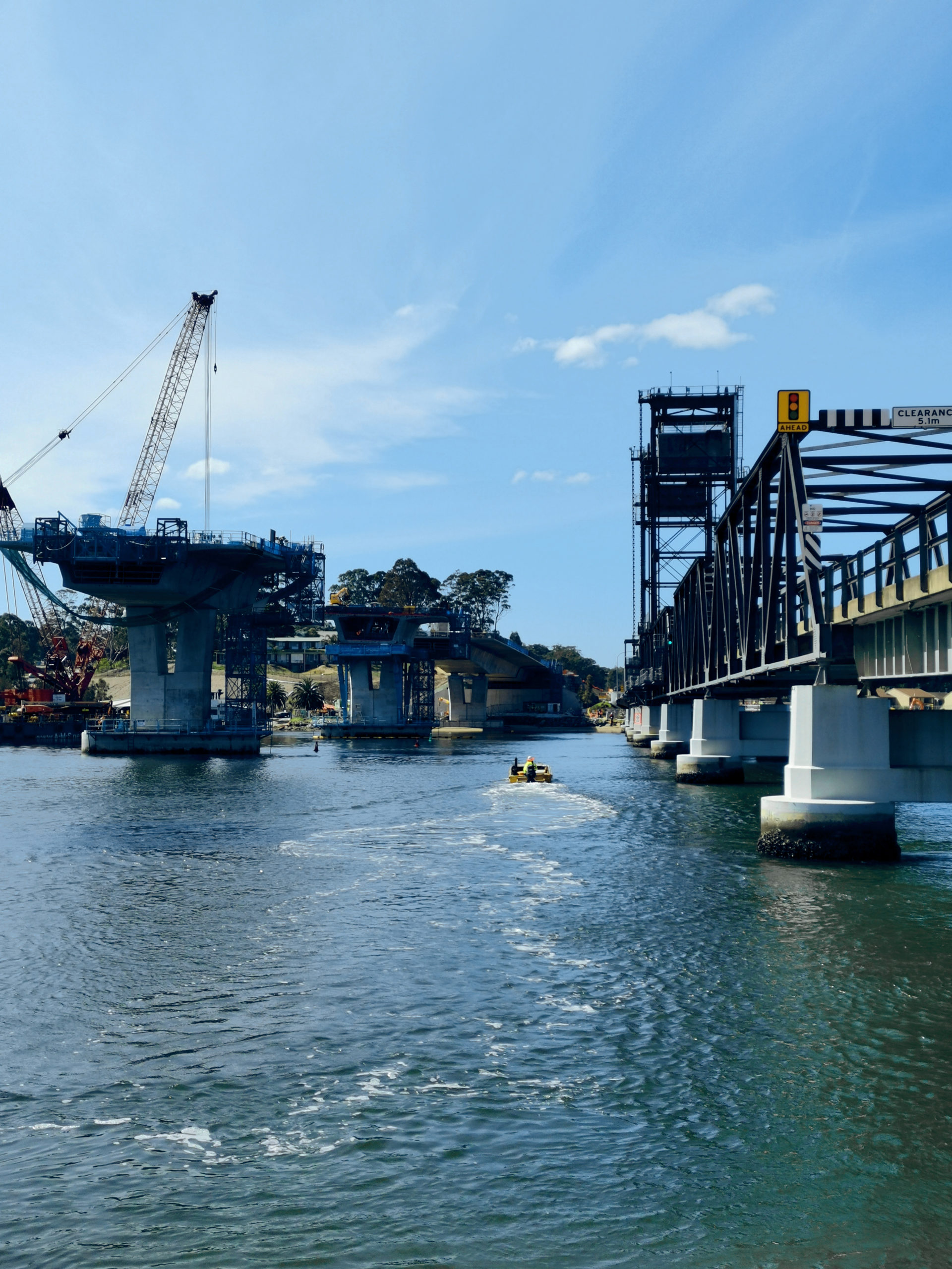 Balanced cantilever construction CaSE civil and structural engineering project batemans bay bridge