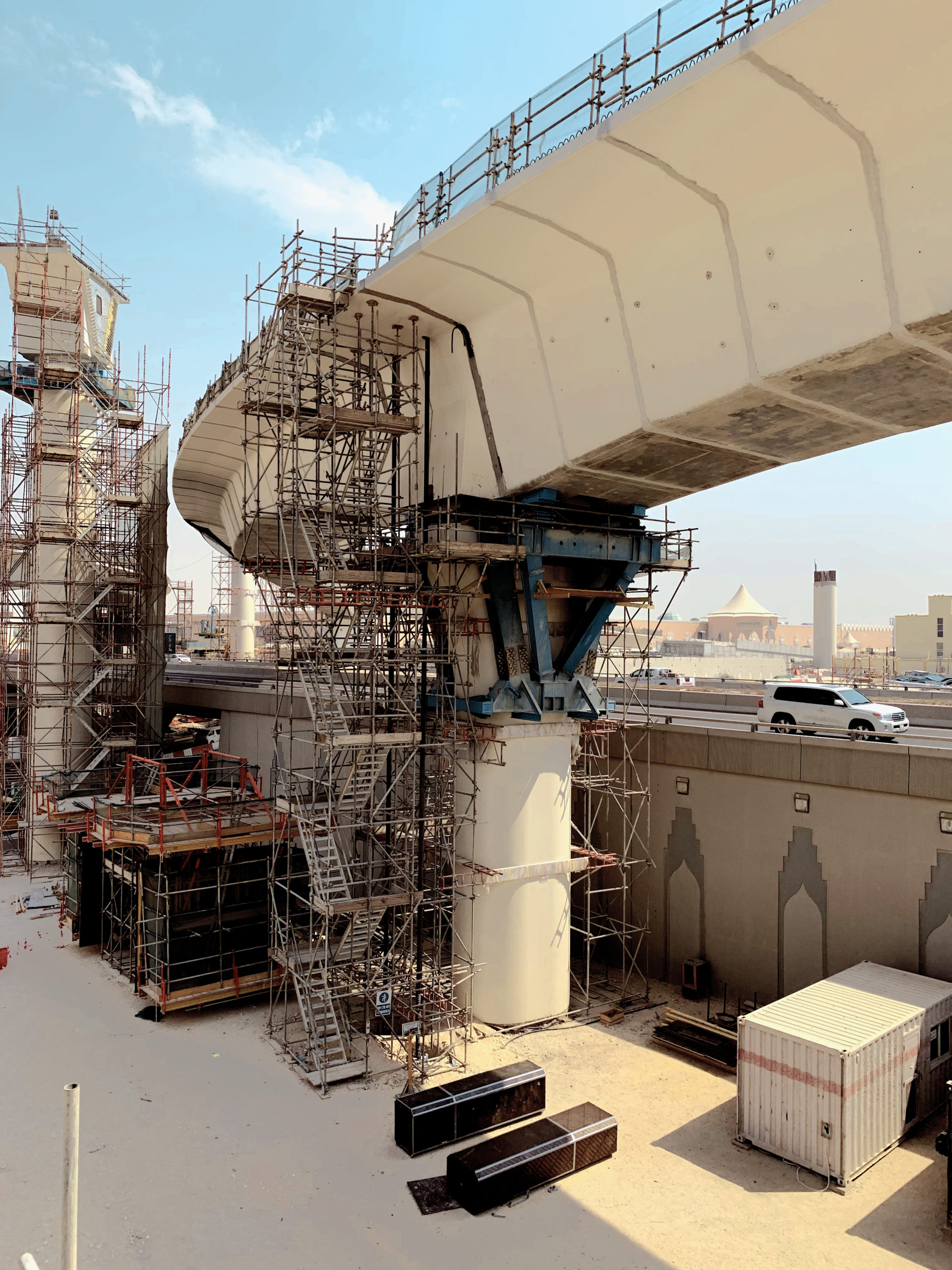 Out of balance support frame CaSE civil and structural engineering project qatar al bustan street north